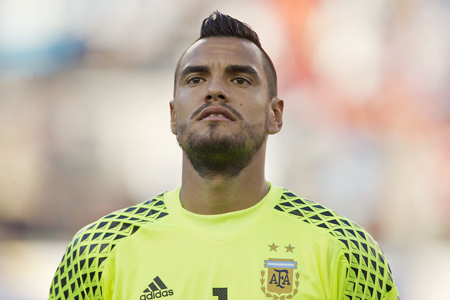 跟队：阿拉巴确定离队吕迪格或去沙特 皇马关注雅奎特 施洛特贝克（队记：阿拉巴确认离队，吕迪格或赴沙特；皇马关注雅奎特与施洛特贝克）