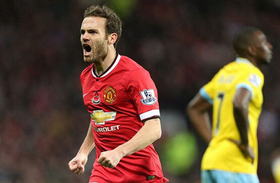 连救4个局点轰6-0！王曼昱打出窒息逆转，第三局直接打崩对手（连救4个局点后6-0反击，王曼昱上演窒息式逆转，第三局彻底打垮对手）