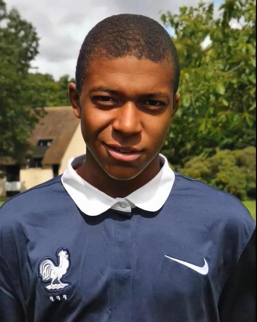 卡拉格：红军卖迪亚斯是正确的，他在德甲亮眼是因那没英超强（卡拉格：利物浦卖迪亚斯是明智之举，他在德甲抢眼因联赛强度不及英超）