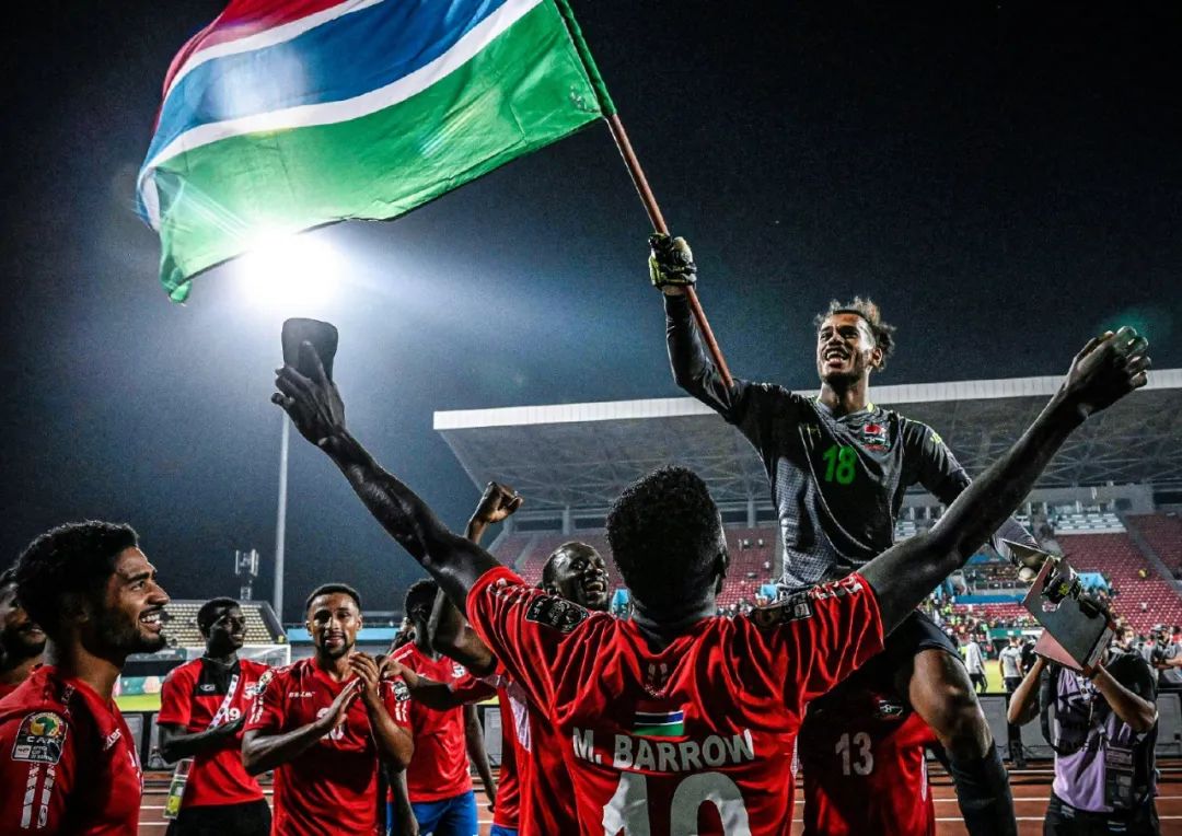 美职联列梅西和穆勒交手记录：梅西3胜7负，非友谊赛仅1胜（美职联公布梅西与穆勒对战数据：梅西3胜7负，正式比赛仅胜1场）