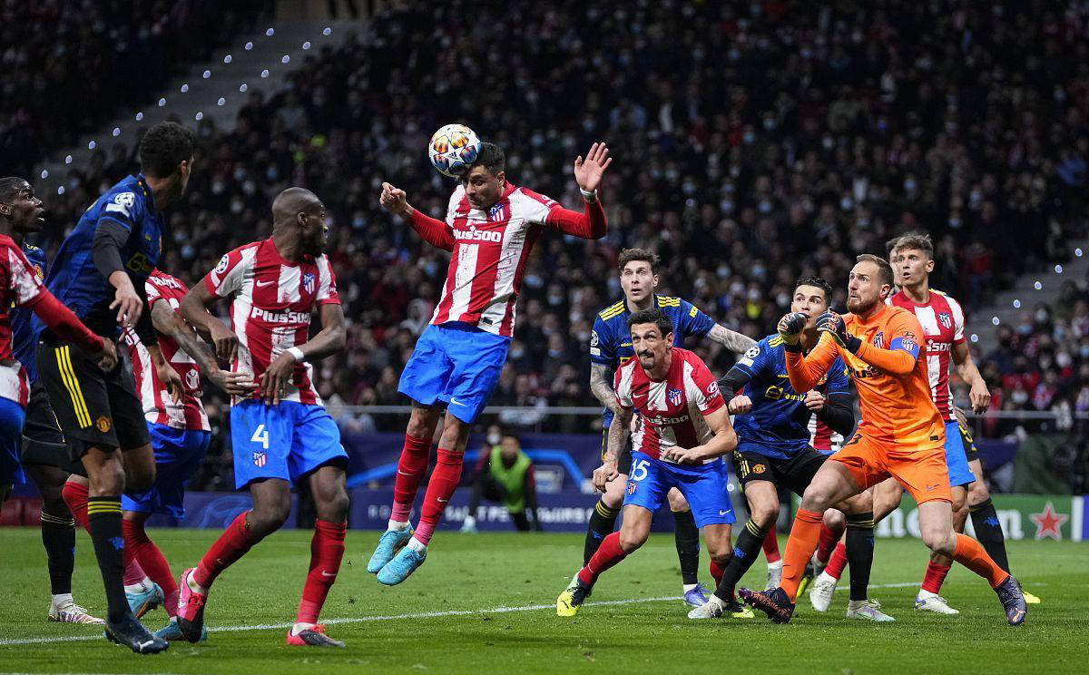 世体：弗里克给全队放假一天，为周末的联赛恢复体力（世体：弗里克为备战周末联赛，给全队放假一天）